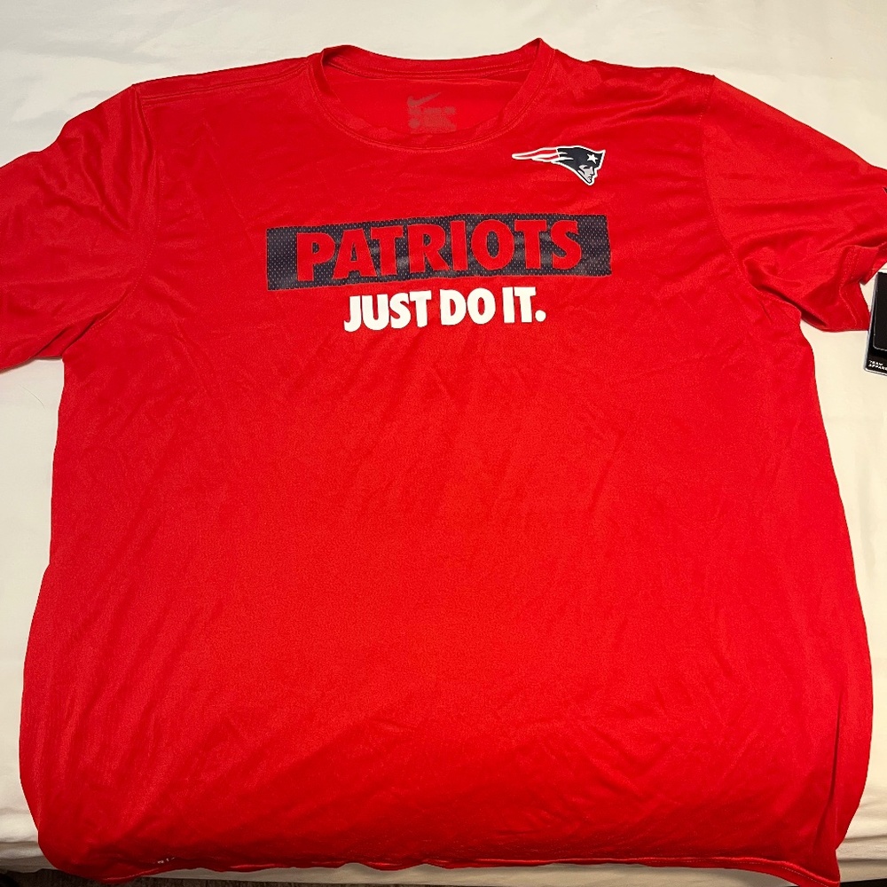 Men’s Nike New England Patriots Dri-fit Tshirt